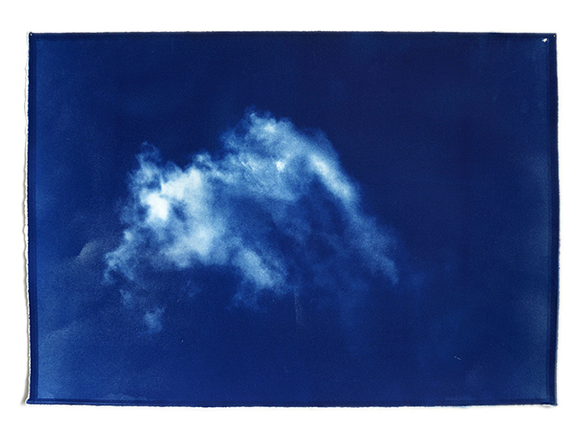 Atlas des nuages Cyanotype sur papier Fabriano 42 cm x 60 cm Edition : 1