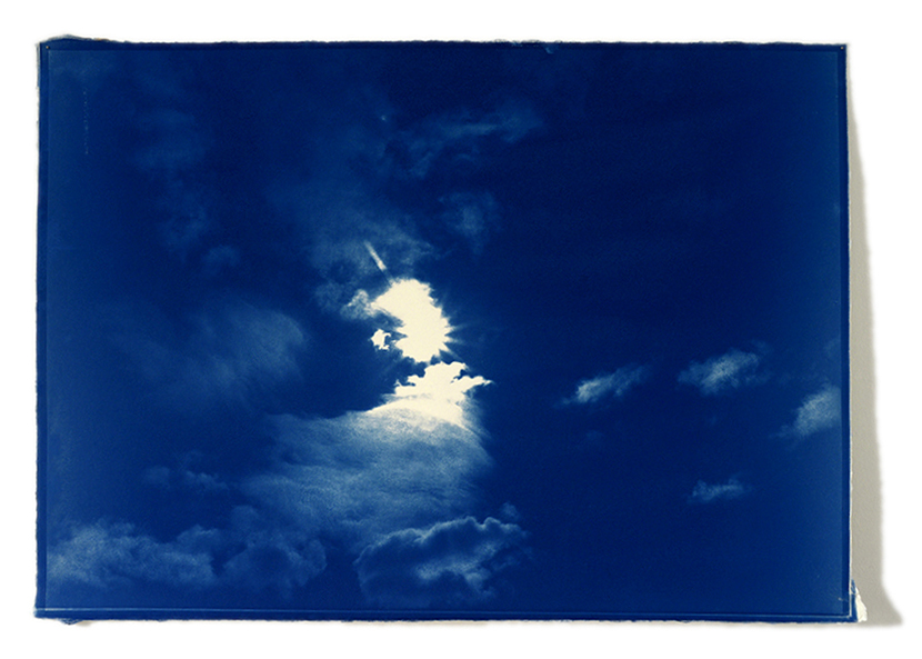 Atlas des nuages Cyanotype sur papier Fabriano 42 cm x 60 cm Edition : 1